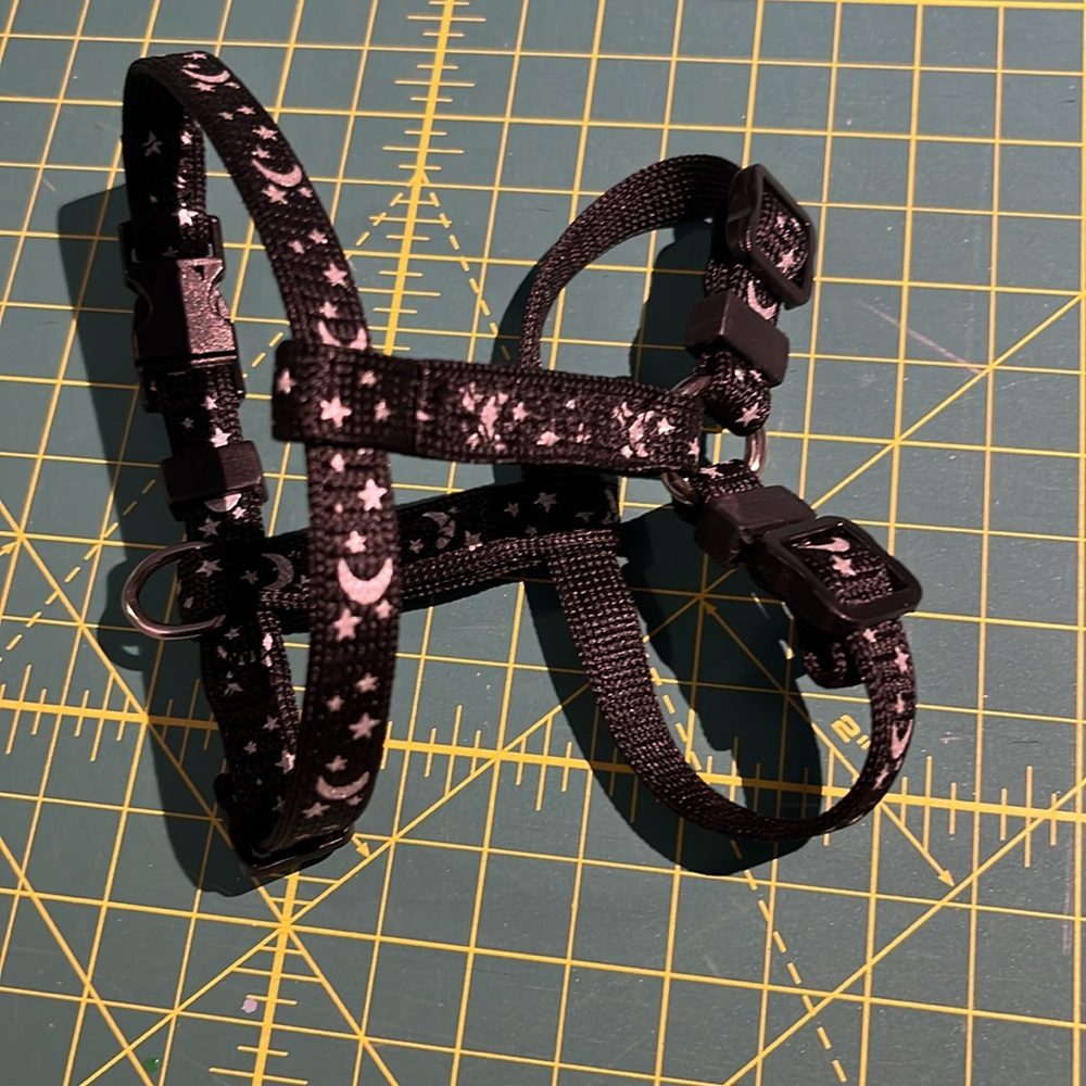 Cat Harness - Picture 2 of 2